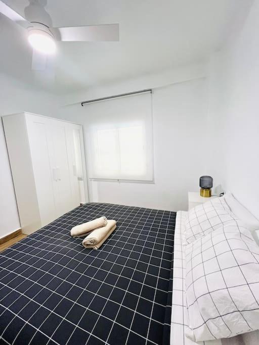 New Spacious And Cozy Apartment - มาลากา ภายนอก รูปภาพ
