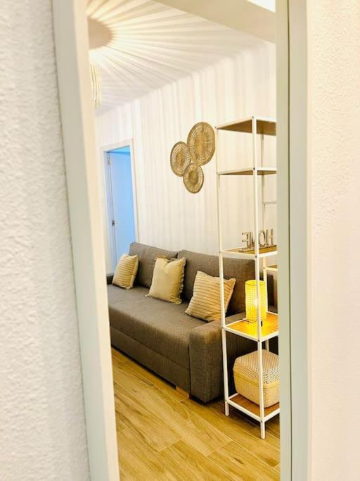 New Spacious And Cozy Apartment - มาลากา ภายนอก รูปภาพ